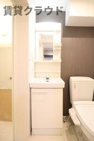 AQUE3の洗面所|忙しい朝には欠かせない洗面所です