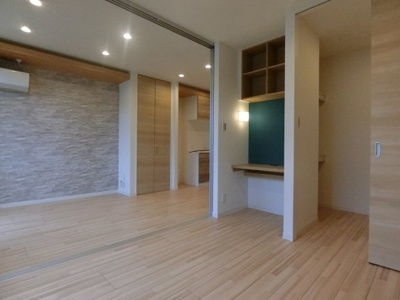 【洋室】 | リヴィエール