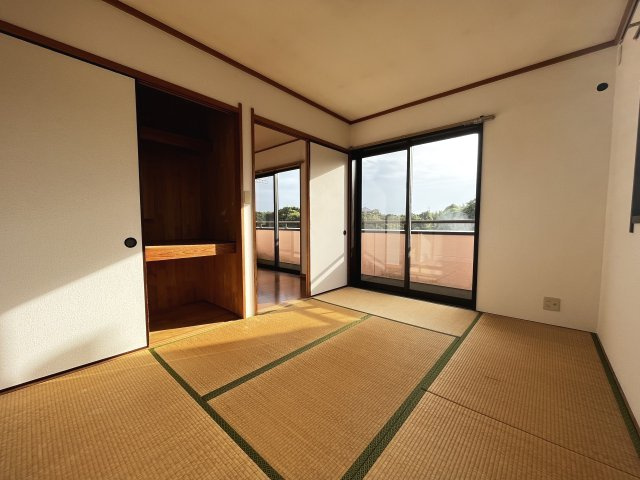 メゾンエクセレンスAの和室