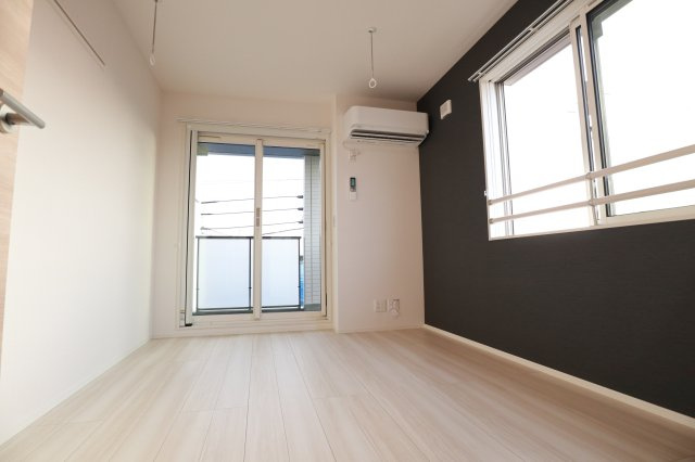 Alivioの居間・リビング