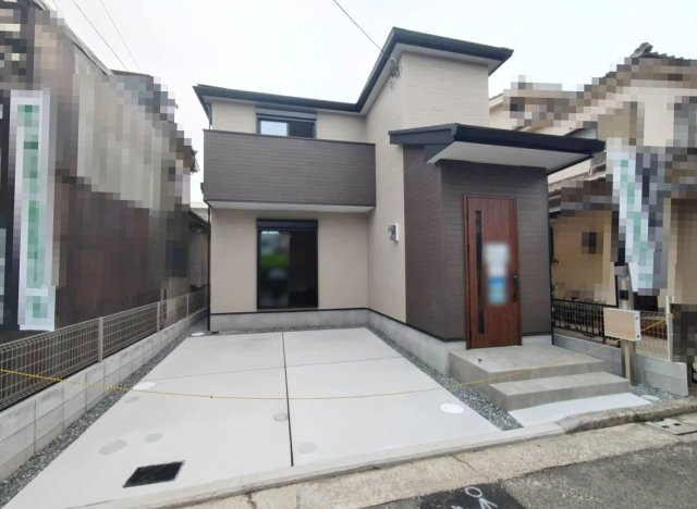 堺市堺区七道東町の新築一戸建の駐車場