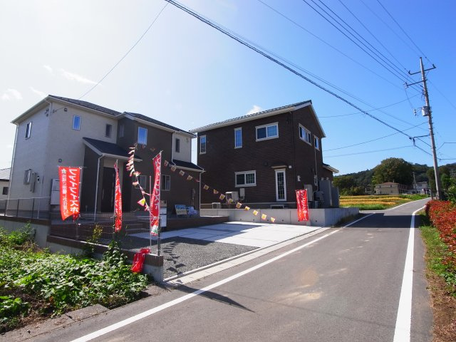 新築　渋川市有馬の前面道路含む現地写真|現地写真　北側接道幅員約4.1ｍ