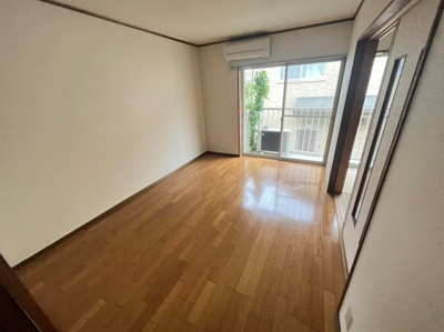 【洋室】 | クラウンハイツ彦根2 | きれいな洋室です