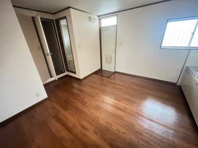 【居間・リビング】 | クラウンハイツ彦根2 | 使いやすい居間です