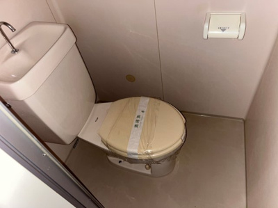 【トイレ】 | クラウンハイツ彦根2 | 落ち着いた色調のトイレです