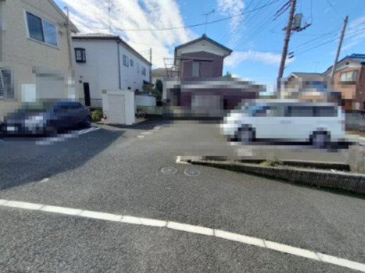 ボナールの駐車場