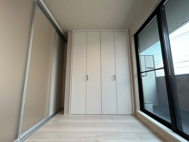 ブロンテ大久保の洋室