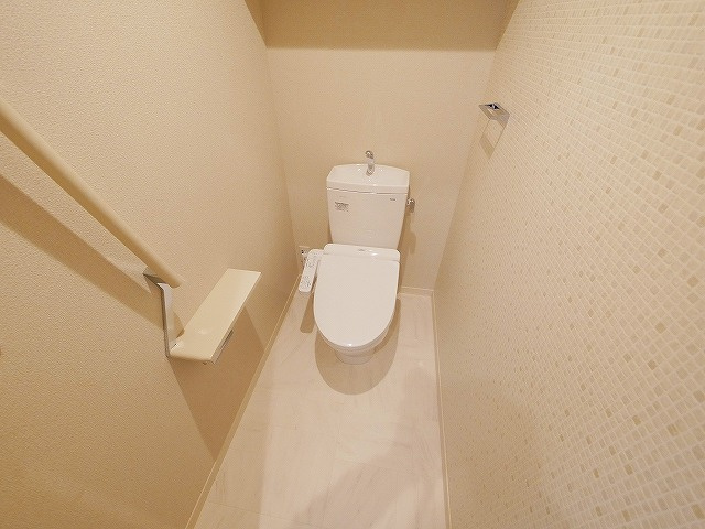 シャーメゾン　杉ケ町のトイレ|落ち着いたトイレです