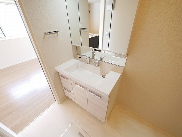 シャーメゾン　杉ケ町の洗面所|脱衣スペースもあります