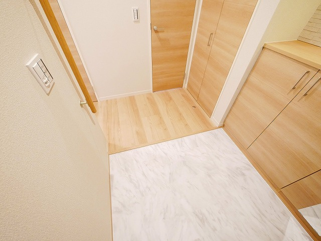 シャーメゾン　杉ケ町の玄関|ゆったりとした玄関です