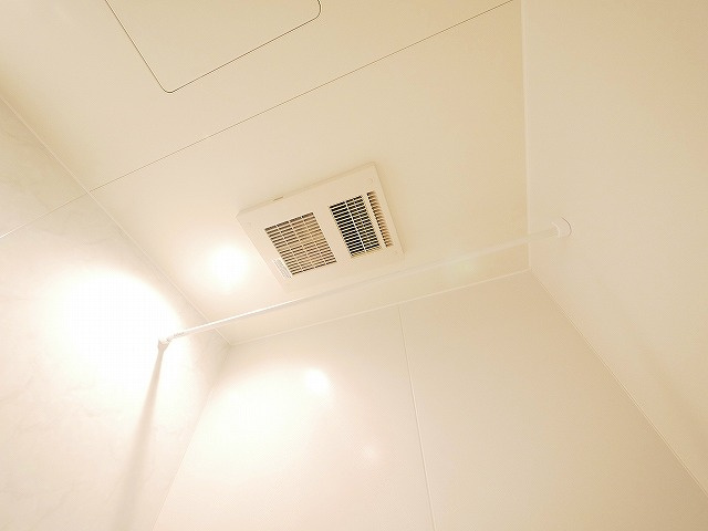 シャーメゾン　杉ケ町の設備|浴室乾燥機です