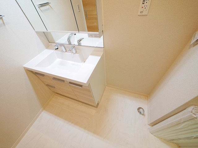 シャーメゾン　杉ケ町の洗面所|忙しい朝には欠かせない洗面所です