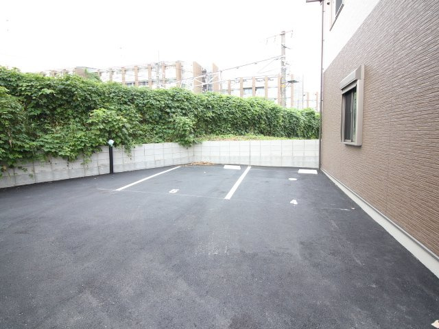 セントフィオーレ西山天王山の駐車場