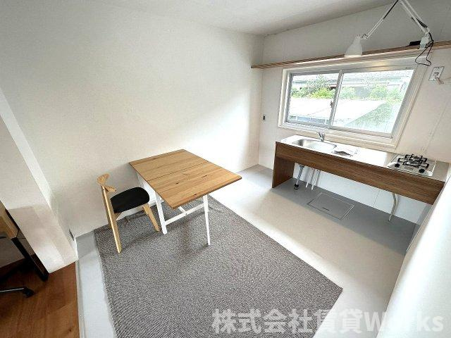 ハコニスアパートメントAの居間・リビング|おしゃれなリビングです