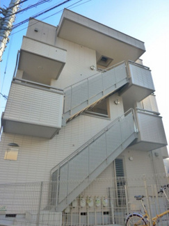 【外観】 | 複数路線利用可能な立地です(^^)/