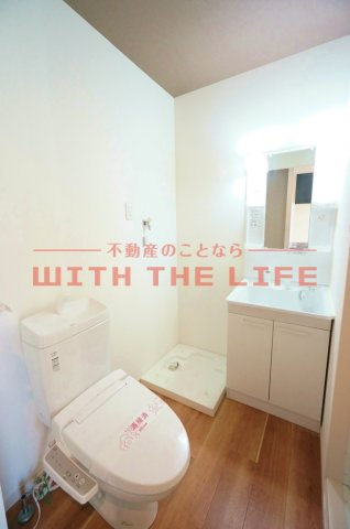 ベルリネッタの洗面所|明るい洗面所です