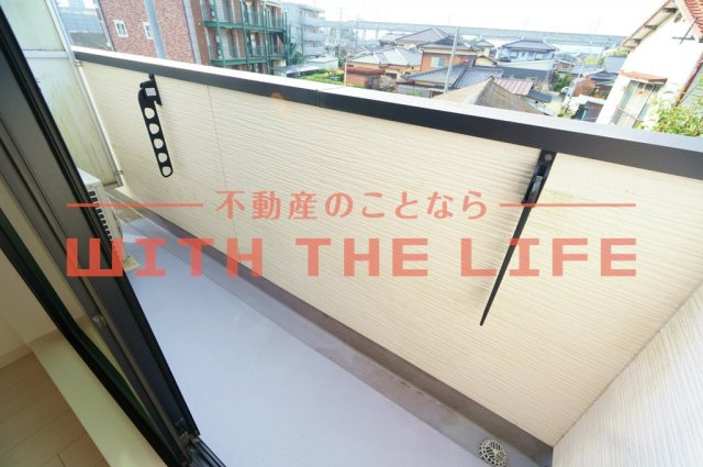 ベルリネッタのバルコニー|お洗濯にも便利なバルコニー付き