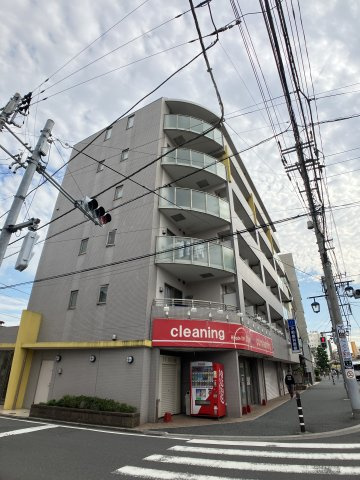レフィナード八幡の外観