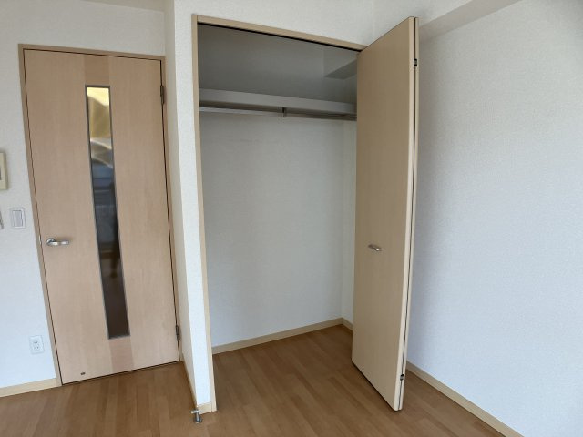レフィナード八幡の収納