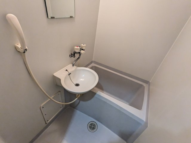 スタジオ北柏３号棟の浴室