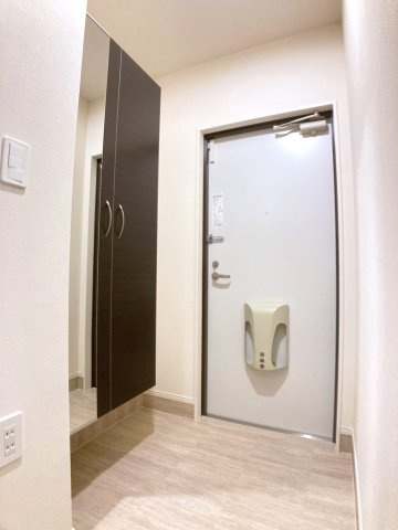 トリコロールⅡの玄関