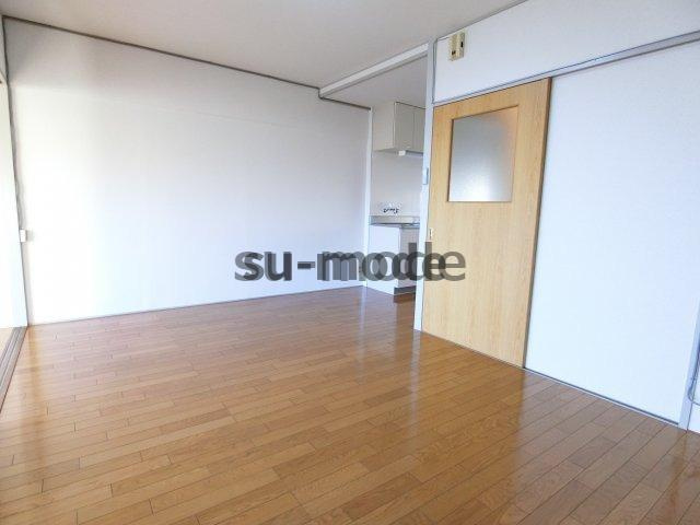 三吉マンションの居間・リビング