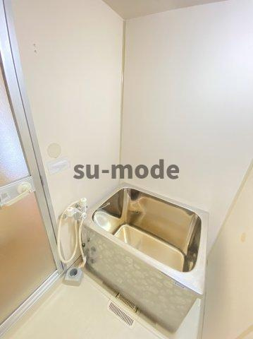 明香マンションの浴室