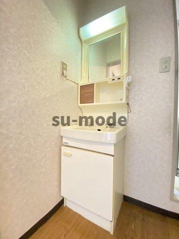 明香マンションの洗面所