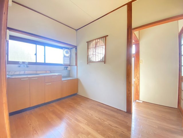 井道貸家の居間・リビング