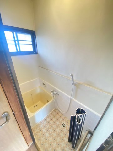 井道貸家の浴室