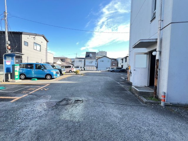ピアハイツ幸の駐車場