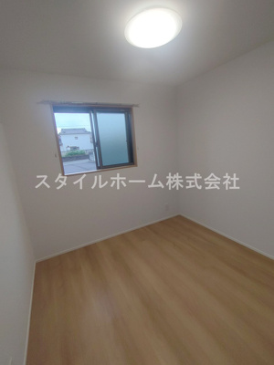 【内装】 | グリーンハイツM | 別部屋写真です。