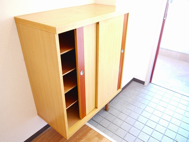 メゾン東生駒の収納
