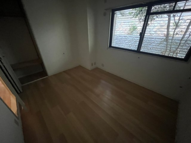 プラザ森北の洋室