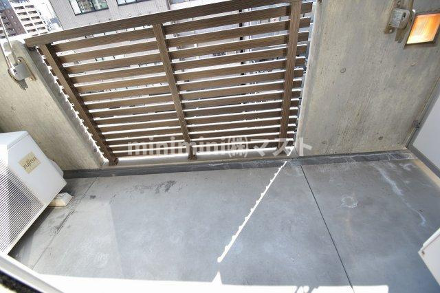 エルブ南船場のバルコニー