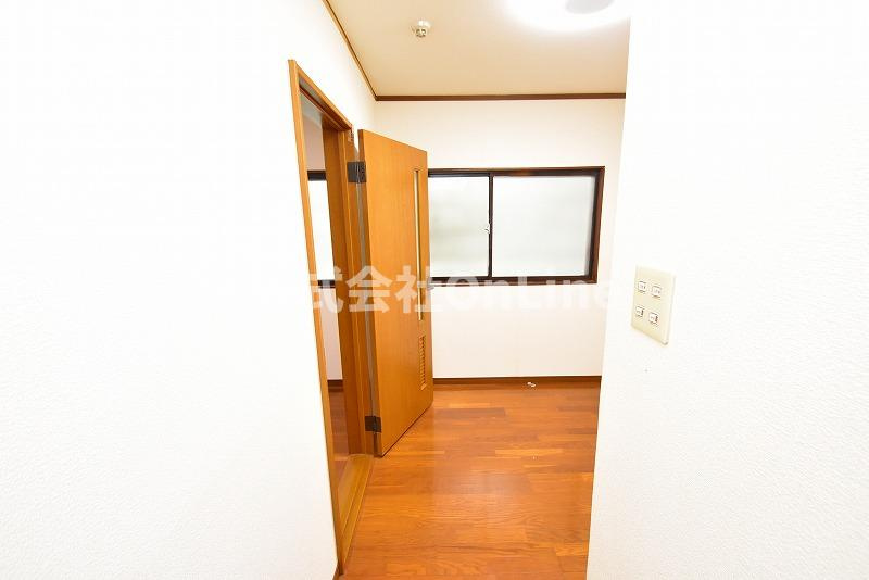 八尾市東山本町５丁目のアパートの内装