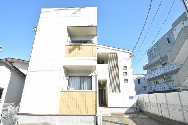 【エントランス】アムール仙台