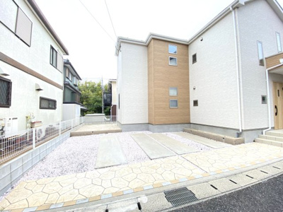 【駐車場】 | 成約（弊社売却専任）販売期間５カ月 | 駐車場もとても広く、車はもちろん自転車やバイク倉庫などもおけます