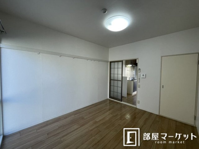 【居間・リビング】 | シャトル日比野