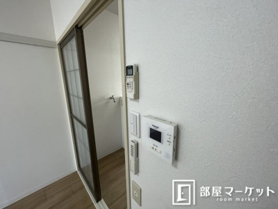 【内装】 | シャトル日比野