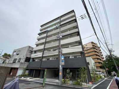 【外観】 | シャルマンパレ淡路 | モダンな外観が目を引きます