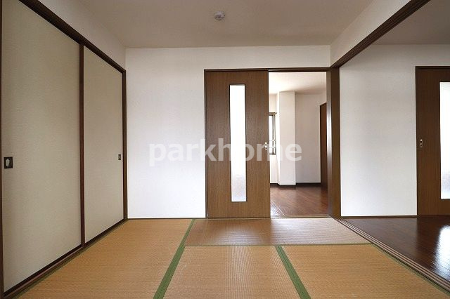 メゾン・ド・ケイの和室|明るい和室です