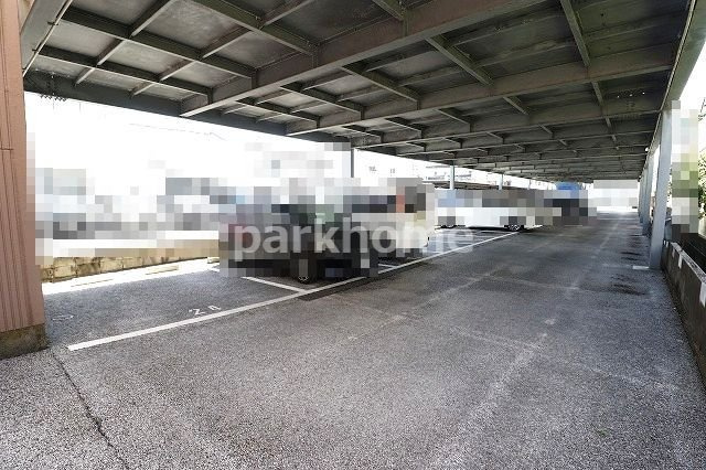 メゾン・ド・ケイの駐車場|駐車スペースもあります