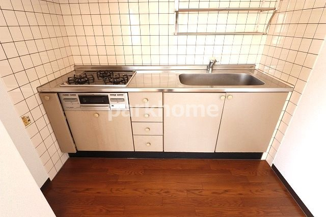 メゾン・ド・ケイのキッチン|コンパクトなキッチンで掃除もラクラク