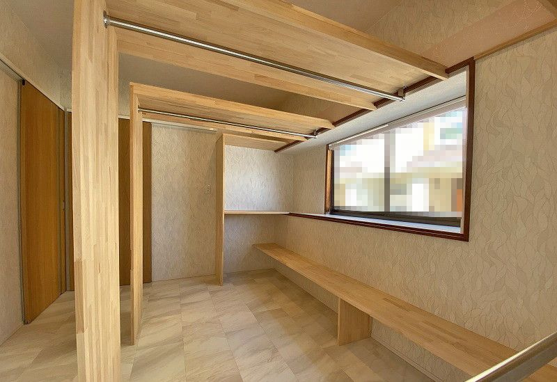 近江八幡市中小森町　中古戸建