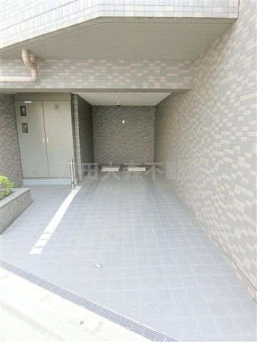 ルーブル東蒲田七番館の駐車場