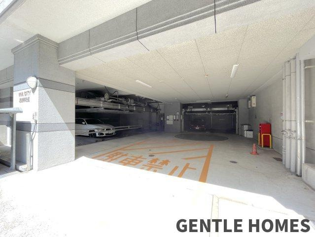 東栄ビバシティ諏訪神社通りの駐車場