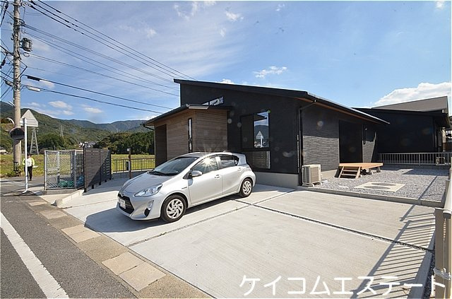 新築住宅　直方市頓野５８号地の駐車場