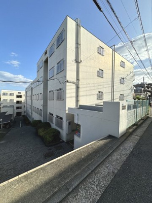 【外観】 | ニックハイム上星川 | 総戸数40戸、昭和57年4月築、管理人は巡回勤務につき管理体制良好です♪