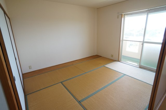 ハイツアトラスⅡの和室